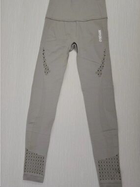 Gymshark Seamless High-Waist Leggings in Light Taupe